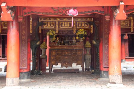 Foto de En Hanoi, Vietnam, On, 2-09-2019, Templo de la literatura dedicado a Confucio y sede de la primera universidad nacional de Vietnam - Imagen libre de derechos