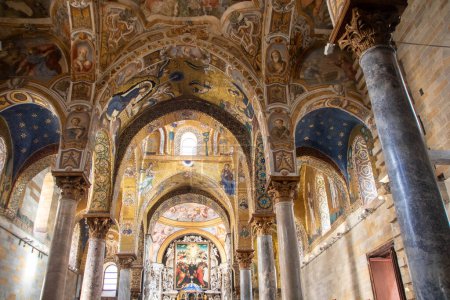 Téléchargez les photos : Église Sainte-Marie-de-l'Amiral (en italien : Santa Maria dell'Ammiraglio), aussi appelée Martorana, Palerme, Sicile, Italie - en image libre de droit
