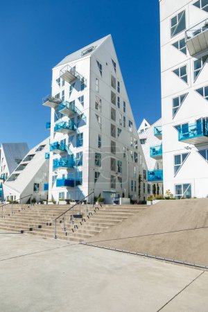 Téléchargez les photos : Bâtiment moderne dans la ville Arhus - en image libre de droit