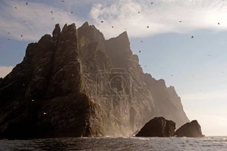 Foto de Los acantilados del archipiélago de Saint Kilda, Hébridas Exteriores, Escocia - Imagen libre de derechos