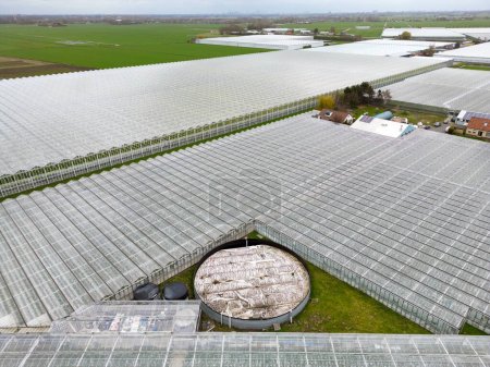Foto de Vista aérea de invernaderos, de Lier, Holanda - Imagen libre de derechos