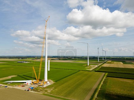 Foto de Construcción de un aerogenerador, Flevoland, Países Bajos - Imagen libre de derechos
