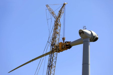 Téléchargez les photos : Construction d'une éolienne, Flevoland, Pays-Bas - en image libre de droit