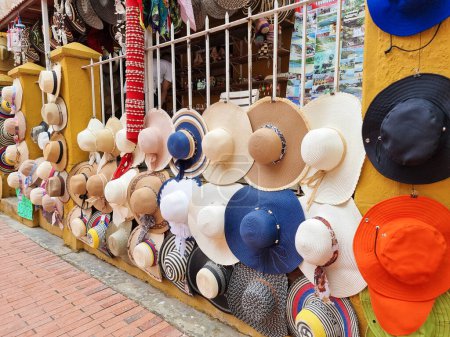Téléchargez les photos : Colombie, Santa Marta, 3 juillet 2023, exposition de chapeaux de paille - en image libre de droit
