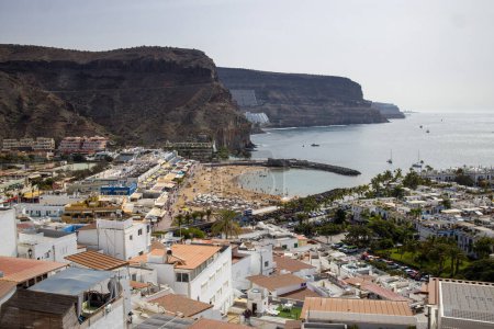 Vista del Puerto de Mogan Ciudad y Playa desde el Mirador, Gran Canaria