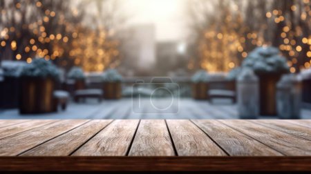Téléchargez les photos : Le plateau brun en bois vide avec fond flou de la pièce de la maison en hiver. Image exubérante. - en image libre de droit