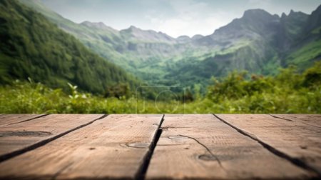 Foto de La mesa de madera vacía marrón con fondo borroso de sendero de trekking. Imagen exuberante. - Imagen libre de derechos