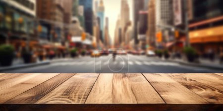 Foto de La mesa de madera vacía con fondo borroso de la calle NYC. Imagen exuberante. - Imagen libre de derechos