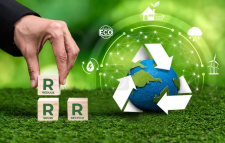 Téléchargez les photos : Engagement de l'entreprise éco-responsable envers les pratiques RRR pour la durabilité environnementale avec une gestion propre et recyclée des déchets pour la protection de l'environnement. Dépendance - en image libre de droit