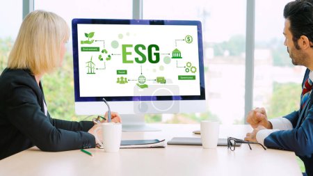 Foto de Política de gobernanza social medioambiental de ESG para que las empresas modernas establezcan un estándar para lograr una puntuación ESG alta - Imagen libre de derechos
