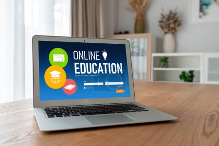 Foto de Sitio web de aprendizaje electrónico con sofware moderno para que los estudiantes estudien en línea en la red de Internet - Imagen libre de derechos