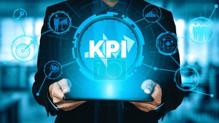 Téléchargez les photos : Indicateur clé de performance KPI pour le concept d'entreprise - Interface graphique moderne montrant les symboles de l'évaluation de la cible d'emploi et les chiffres analytiques pour la gestion des KPI marketing. uds - en image libre de droit